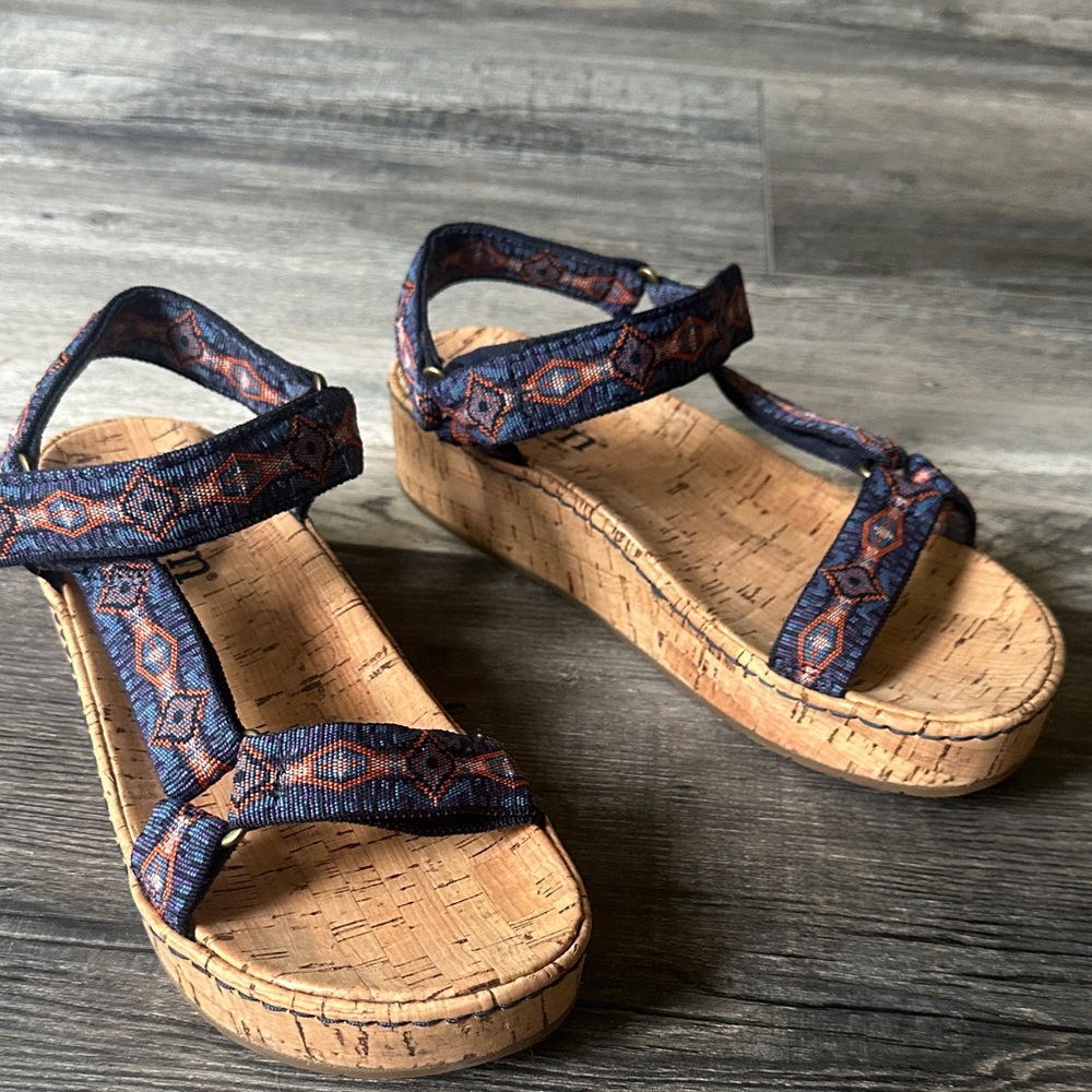 Born Women's Sandals with Navy and Orange Design
